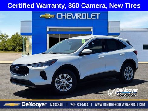 Used 2023 Ford Escape Active w/ Tech Pack #2 AWD/4WD image 1