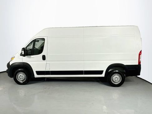 Used 2025 RAM ProMaster 2500 w/ Convenience Group FWD image 6