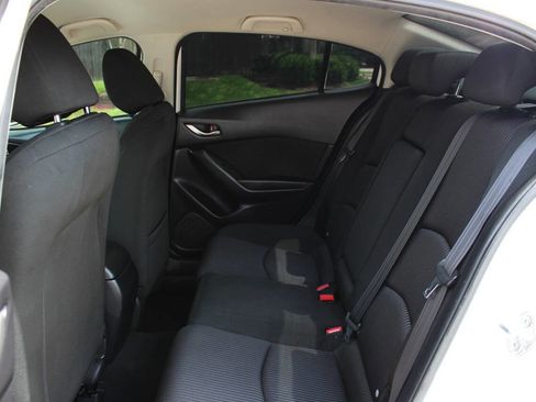 Used 2015 MAZDA MAZDA3 i Touring FWD image 11