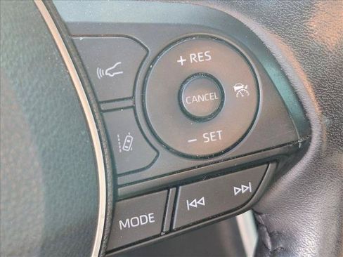 Used 2020 Toyota RAV4 XLE w/ Convenience Package AWD/4WD image 15