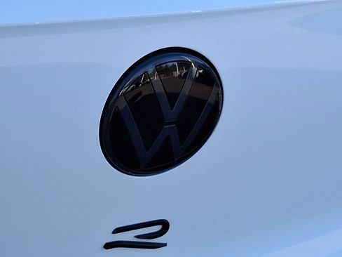 Used 2025 Volkswagen Golf R Black Edition image 28