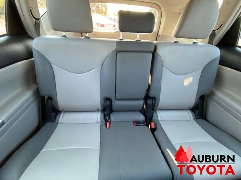 Used 2015 Toyota Prius V Five w/ Advanced Technology Package FWD image 19