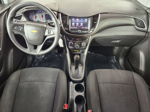 Used 2020 Chevrolet Trax LS w/ Tint and Cruise Package AWD/4WD image 25