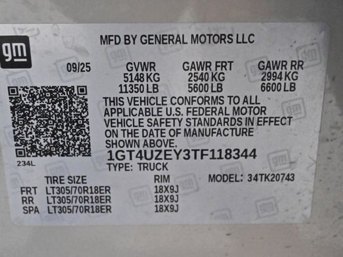 Used 2026 GMC Sierra 2500 AT4X image 17