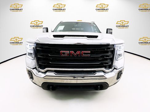 Used 2023 GMC Sierra 2500 Pro w/ Convenience Package AWD/4WD image 2