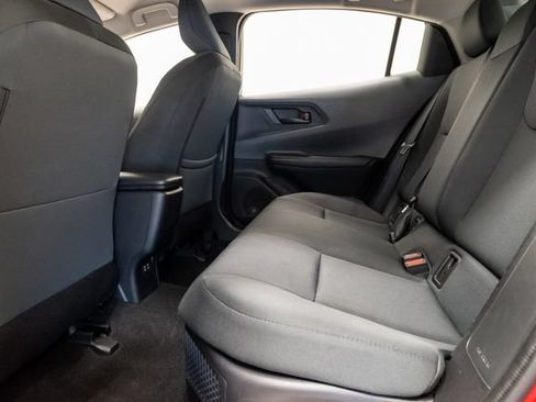 Used 2025 Toyota Prius LE FWD image 21