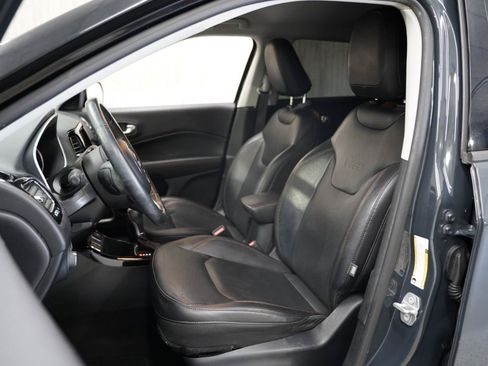 Used 2018 Jeep Compass Limited w/ Navigation Group FWD image 24