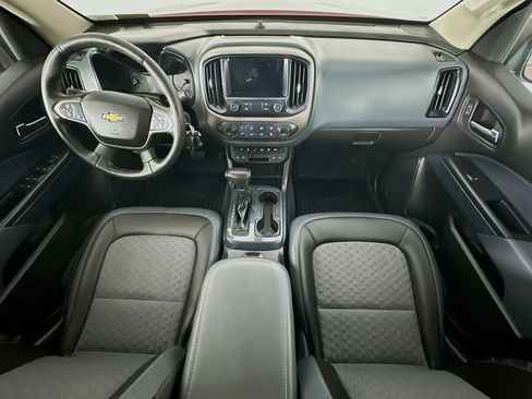 Used 2019 Chevrolet Colorado Z71 AWD/4WD image 10