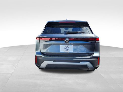 New 2026 Volkswagen Tiguan SE image 4