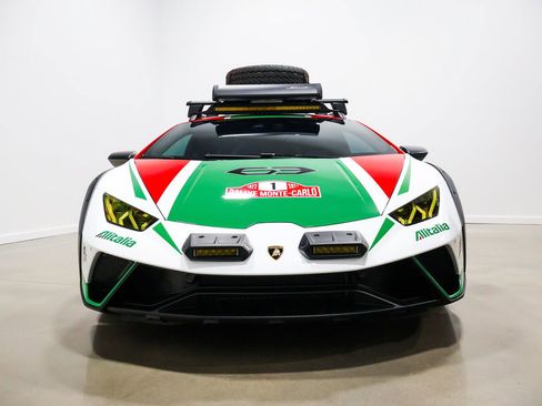 Used 2024 Lamborghini Huracan Sterrato AWD/4WD image 17