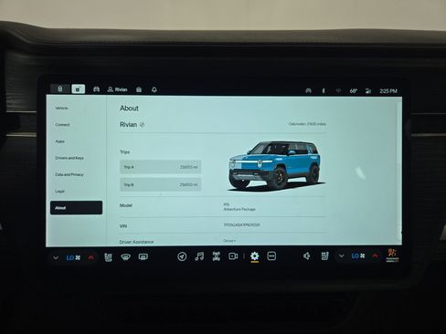 Used 2023 Rivian R1S Adventure AWD/4WD image 29