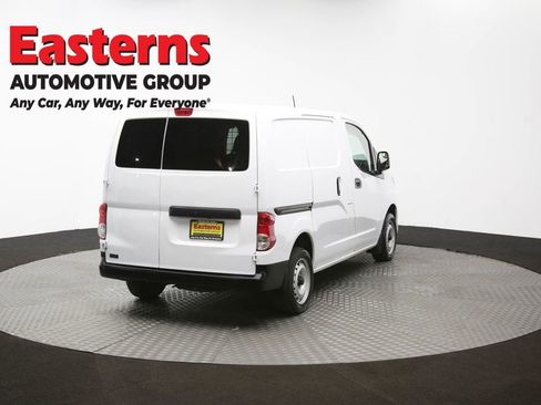 Used 2020 Nissan NV200 S image 37