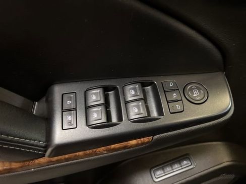 Used 2015 Chevrolet Tahoe LTZ image 46