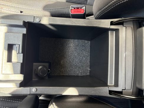 Used 2025 Subaru Legacy Premium image 32