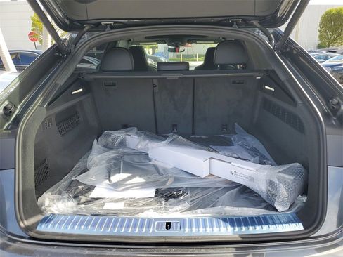 New 2026 Audi SQ8 Prestige image 29