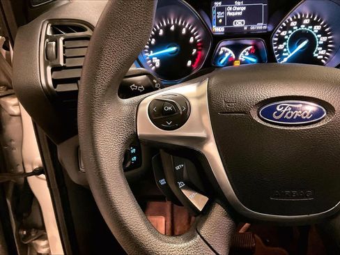 Used 2016 Ford Escape SE image 23