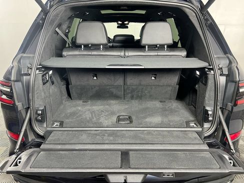 Used 2023 BMW X7 xDrive40i w/ M Sport Package AWD/4WD image 28