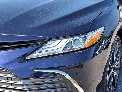Certified 2022 Toyota Camry XLE w/ Navigation Upgrade Package FWD image 9