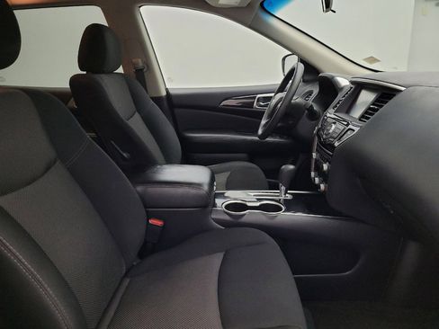 Used 2020 Nissan Pathfinder S image 21