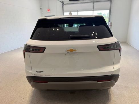 Used 2026 Chevrolet Equinox LT AWD/4WD image 5