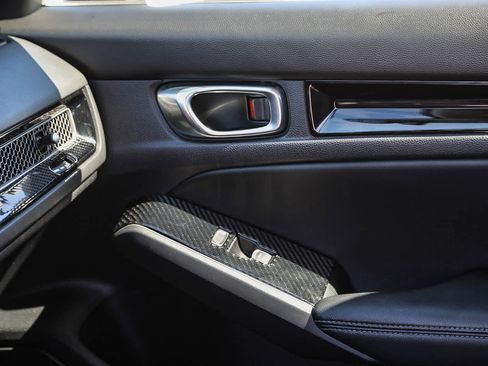 Used 2022 Honda Civic Touring image 21