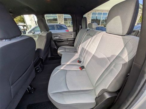 Used 2023 RAM 2500 Big Horn w/ Level 1 Equipment Group image 17