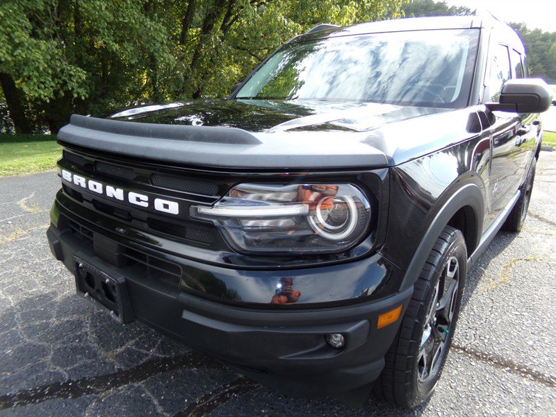 Used 2021 Ford Bronco Sport Outer Banks w/ Outer Banks Package (96D) AWD/4WD image 2