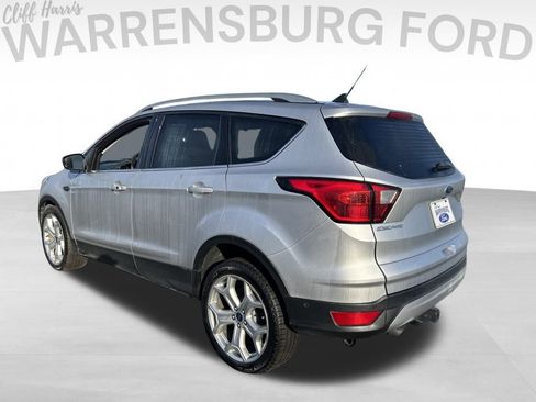 Used 2019 Ford Escape Titanium image 5