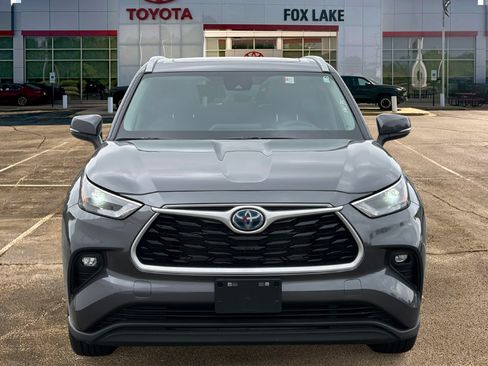 Used 2023 Toyota Highlander XLE AWD/4WD image 8