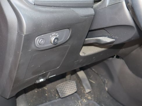 Used 2024 Buick Encore GX Avenir w/ Avenir Technology Package FWD image 21