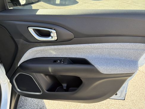 New 2026 Jeep Compass Latitude image 15