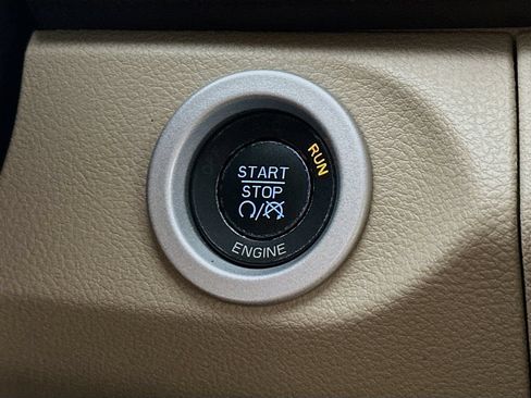 Used 2014 RAM 3500 Laramie AWD/4WD image 27