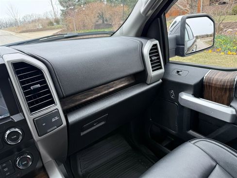 Used 2019 Ford F150 Lariat AWD/4WD image 19