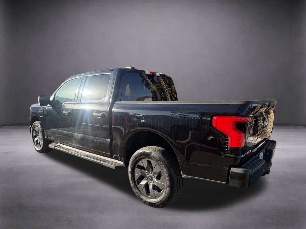 Used 2024 Ford F150 Lightning XLT AWD/4WD image 11