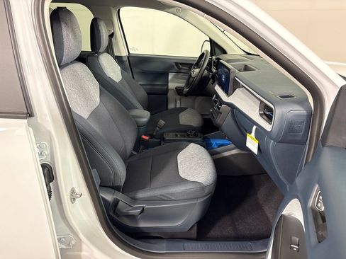 New 2026 Ford Maverick XLT FWD image 5