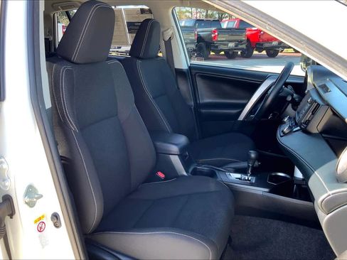 Used 2018 Toyota RAV4 XLE image 8