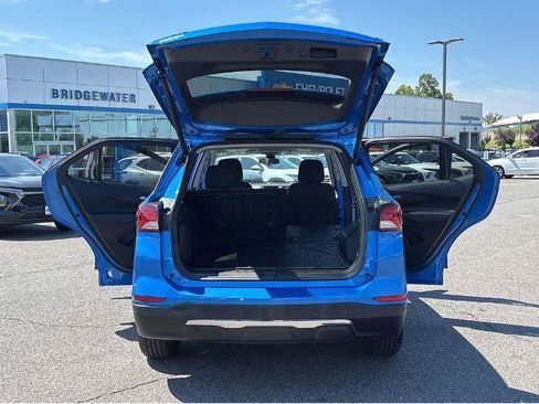 Used 2024 Chevrolet Equinox LT w/ LPO, Floor Liner Package FWD image 13