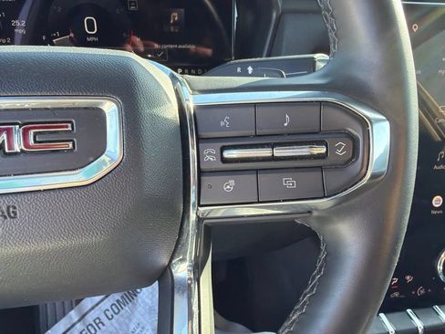 Used 2025 GMC Terrain Elevation AWD/4WD image 12