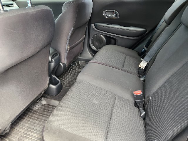 Used 2017 Honda HR-V EX image 9