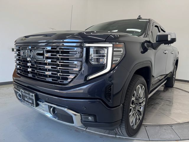 Used 2023 GMC Sierra 1500 Denali Ultimate AWD/4WD image 32