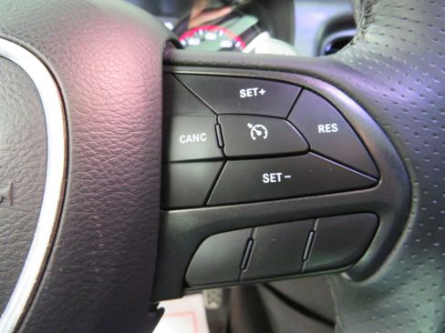 Used 2017 Dodge Charger R/T image 17