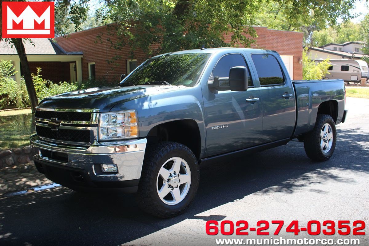 Used 2013 Chevrolet Silverado 2500 LTZ w/ LTZ Plus Package AWD/4WD image 1