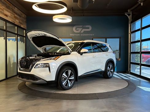 Used 2021 Nissan Rogue SL AWD/4WD image 25