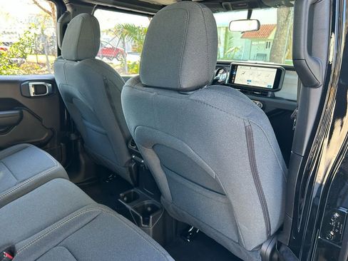 New 2026 Jeep Gladiator Sport image 35