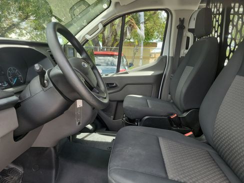 Used 2025 Ford Transit 250 Low Roof w/ Exterior Upgrade Package RWD image 17