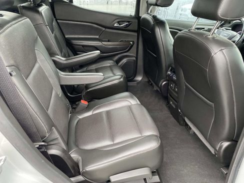 Used 2019 GMC Acadia SLT image 22