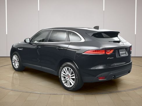 Used 2020 Jaguar F-PACE Prestige AWD/4WD image 3