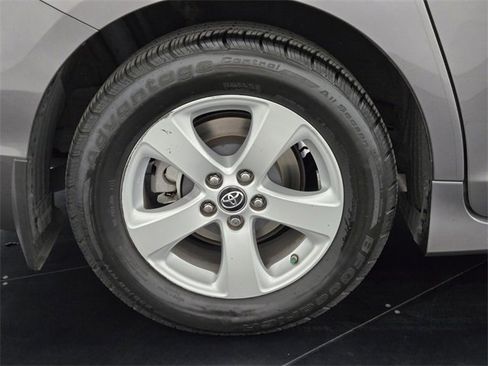 Used 2019 Toyota Sienna LE image 10