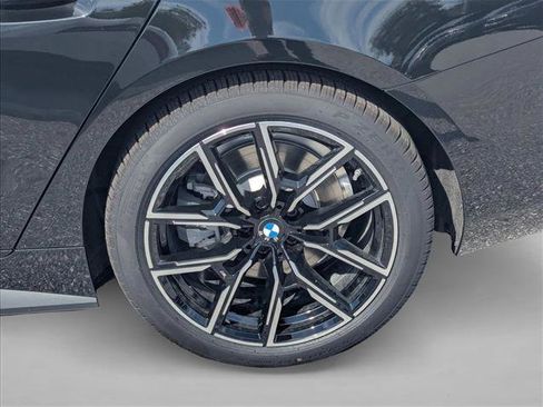 New 2026 BMW i4 xDrive40i image 9