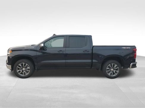 Used 2024 Chevrolet Silverado 1500 LT AWD/4WD image 2